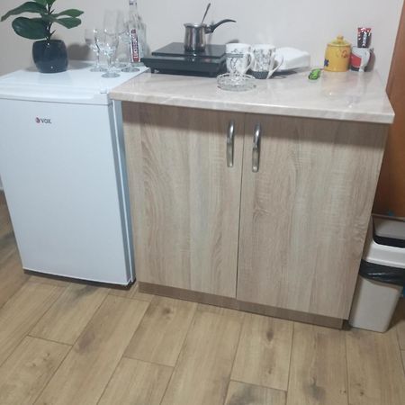 Apartamento Aris Lux Ni Exterior foto